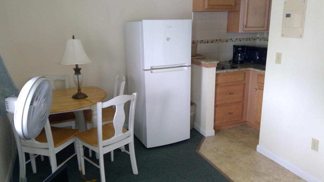Village Green Motel Yarmouth Port المظهر الخارجي الصورة
